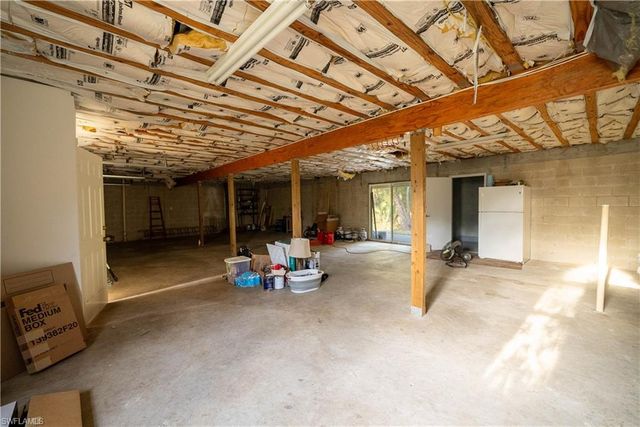 3110 4th ST NW, Naples, FL 34120