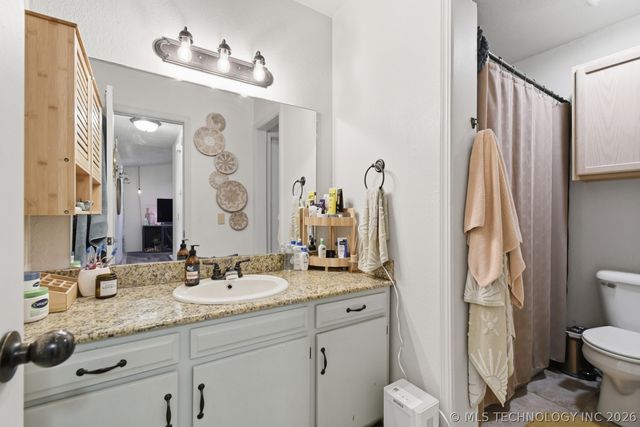 209 E Austin Street, Broken Arrow, OK 74011