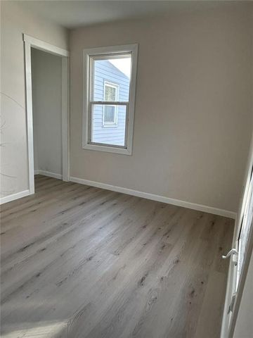 1011 Hudson, Iowa City, IA 52246