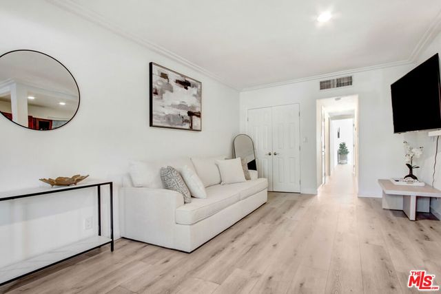 1335 Roxbury Drive, Los Angeles, CA 90035