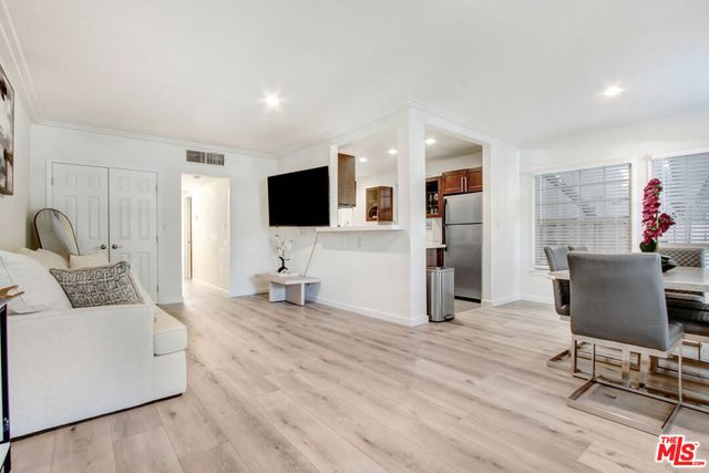 1335 Roxbury Drive, Los Angeles, CA 90035