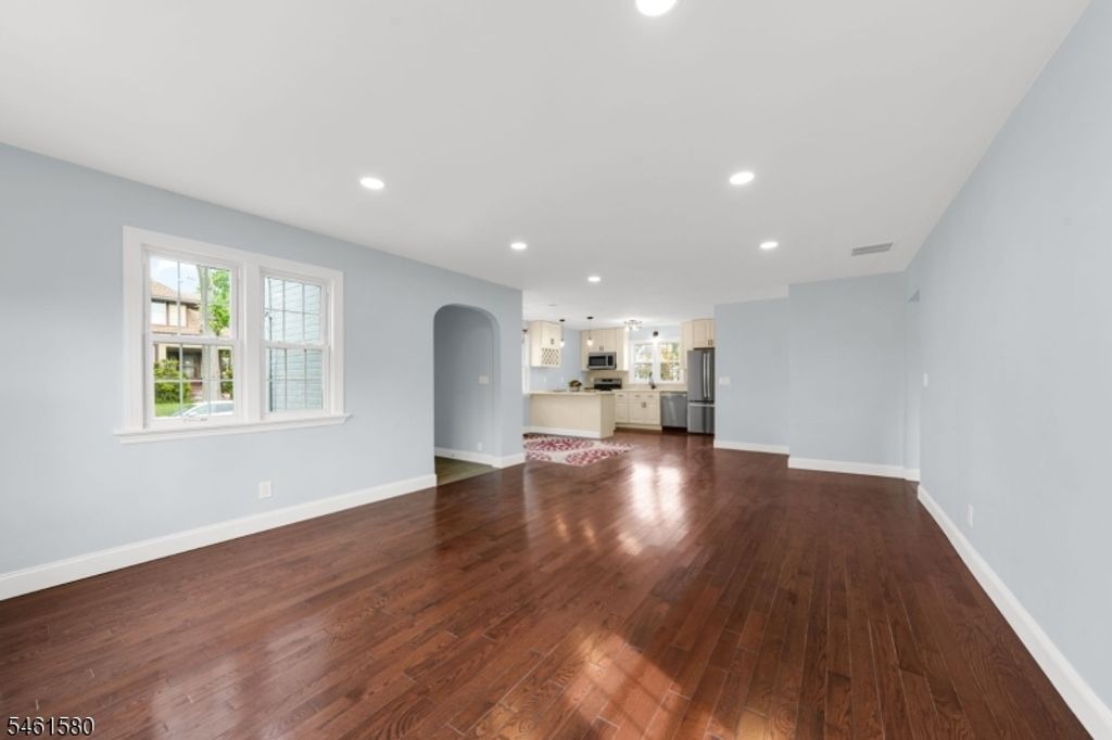 362 E Clay Ave, Roselle Park Boro, NJ 07204 — photo 3