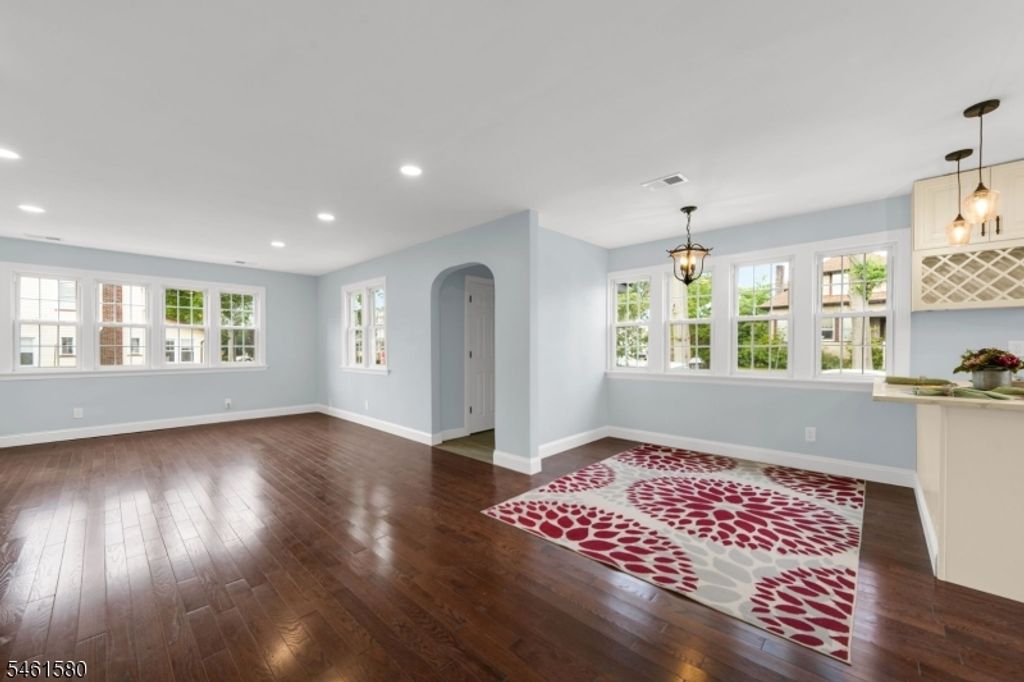 362 E Clay Ave, Roselle Park Boro, NJ 07204 — photo 5