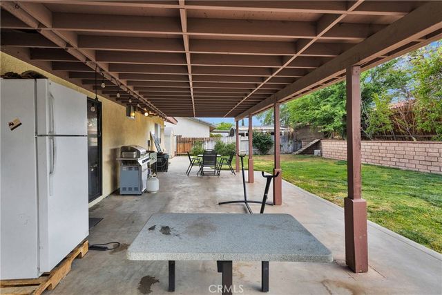 15197 Mesquite Place, Victorville, CA 92394