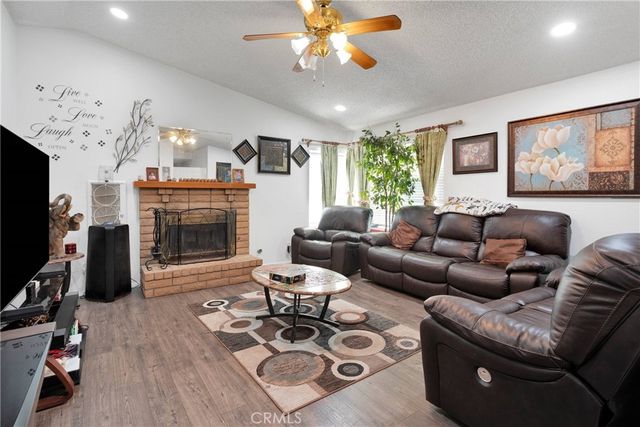 15197 Mesquite Place, Victorville, CA 92394