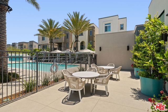 547 Daniel Freeman Circle, Inglewood, CA 90301