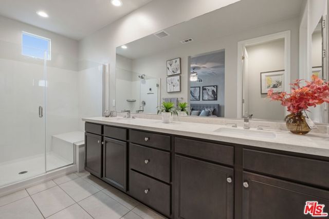 547 Daniel Freeman Circle, Inglewood, CA 90301