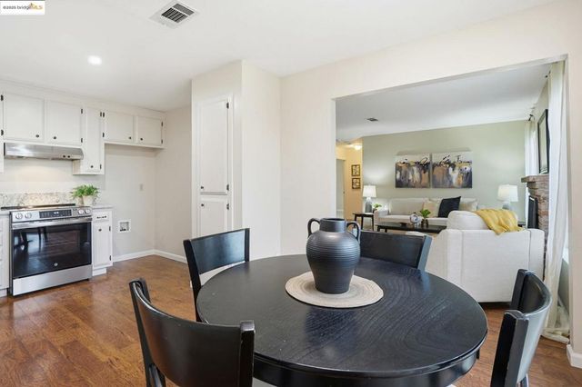 1098 Alamo Ct, Pittsburg, CA 94565