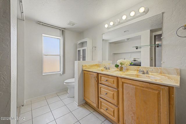 5320 W Tumbling F Street, Tucson, AZ 85713
