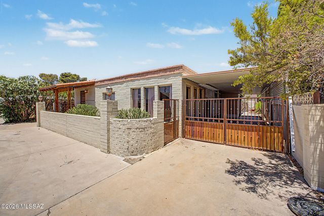 5320 W Tumbling F Street, Tucson, AZ 85713