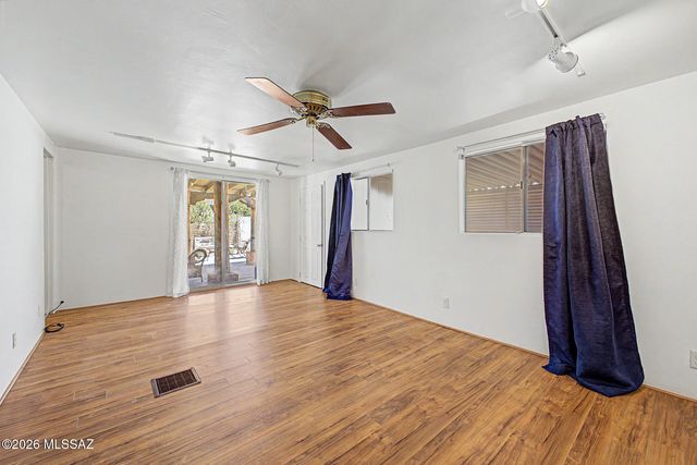 5320 W Tumbling F Street, Tucson, AZ 85713