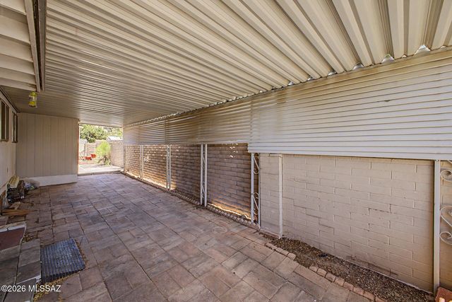 5320 W Tumbling F Street, Tucson, AZ 85713