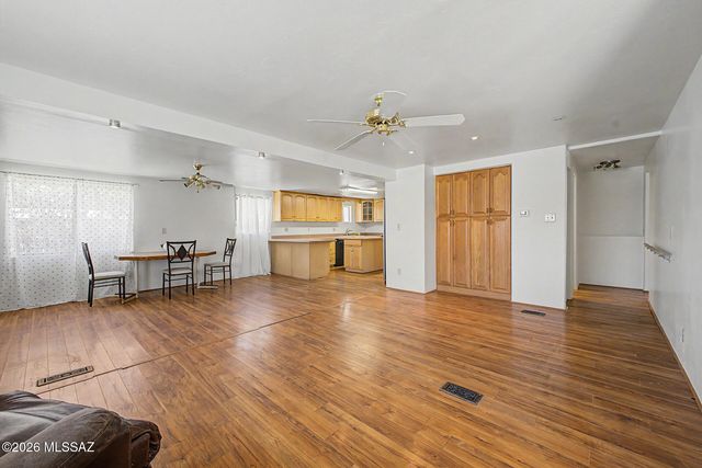 5320 W Tumbling F Street, Tucson, AZ 85713