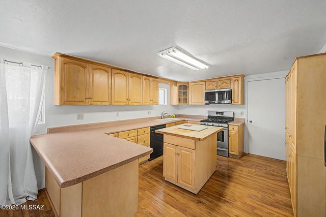 5320 W Tumbling F Street, Tucson, AZ 85713