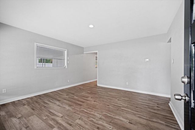 305 E BOUGAINVILLEA AVENUE, Tampa, FL 33612