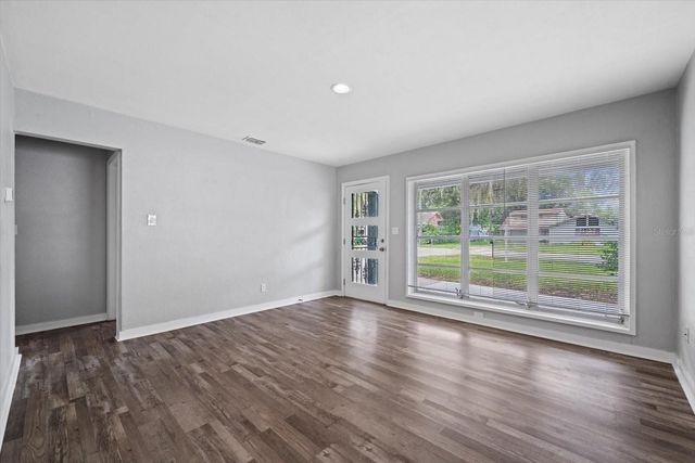 305 E BOUGAINVILLEA AVENUE, Tampa, FL 33612