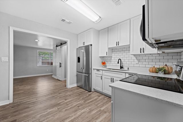 305 E BOUGAINVILLEA AVENUE, Tampa, FL 33612