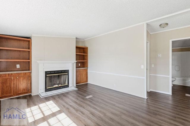 196 Barn Road Circle, Jesup, GA 31545