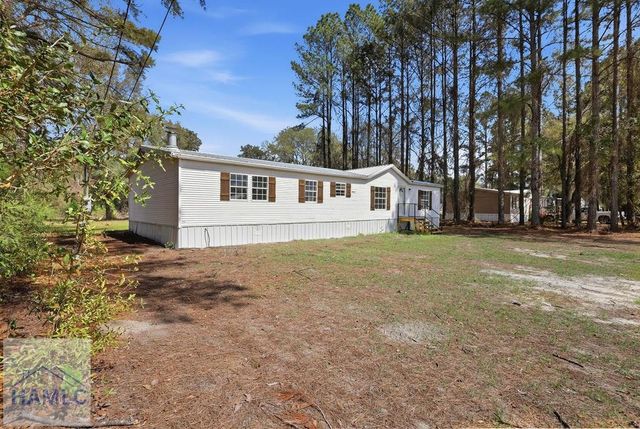 196 Barn Road Circle, Jesup, GA 31545