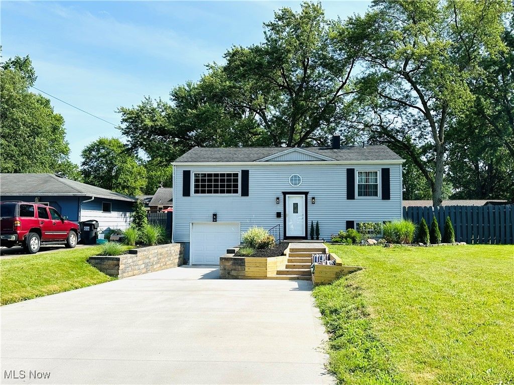 4235 Patricia Avenue, Austintown, OH 44511