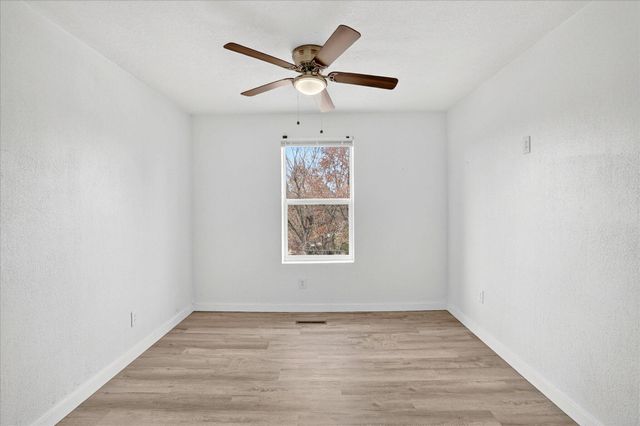 2636 N Marion Avenue, Springfield, MO 65803