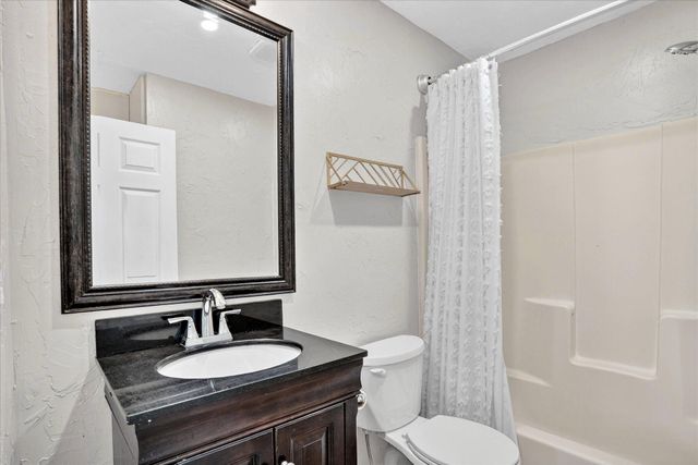 2636 N Marion Avenue, Springfield, MO 65803