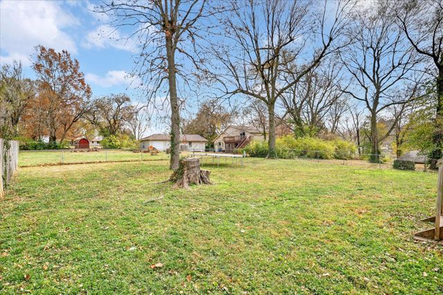 2636 N Marion Avenue, Springfield, MO 65803