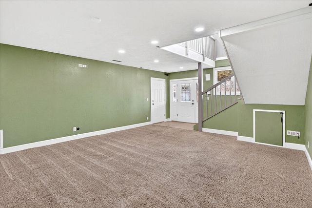 2636 N Marion Avenue, Springfield, MO 65803