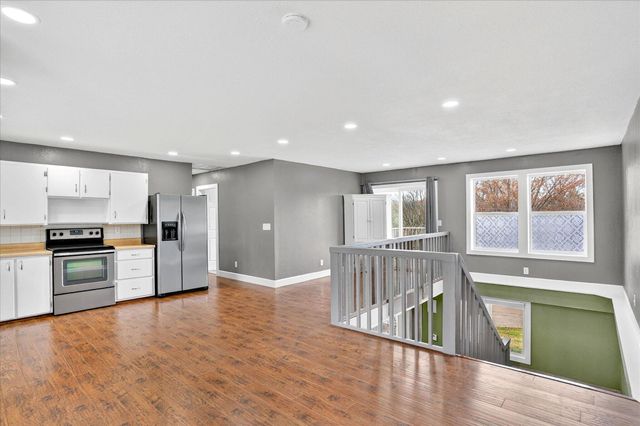 2636 N Marion Avenue, Springfield, MO 65803