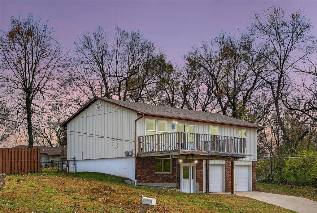 2636 N Marion Avenue, Springfield, MO 65803