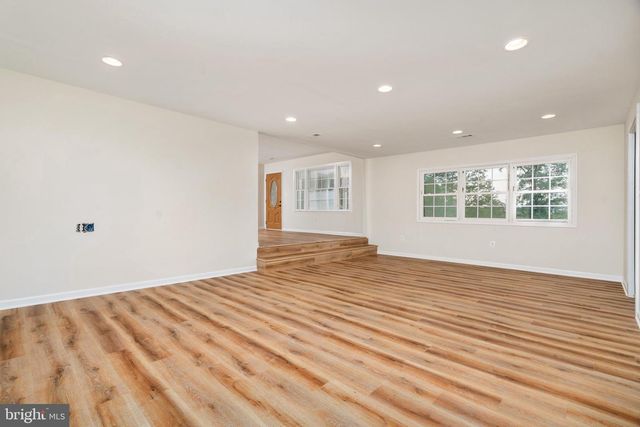 569 TRIPLE J ROAD, Berryville, VA 22611