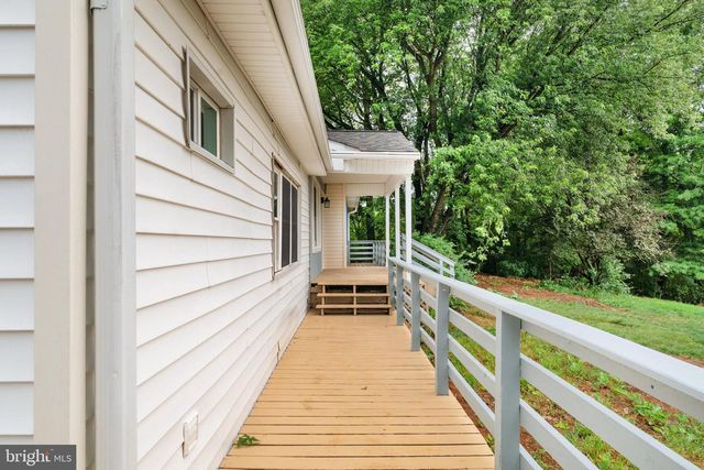 569 TRIPLE J ROAD, Berryville, VA 22611