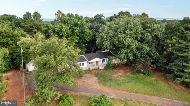 569 TRIPLE J ROAD, Berryville, VA 22611