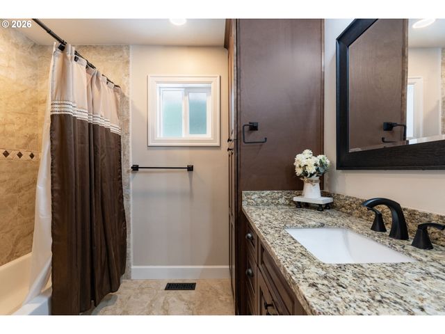 1730 Sw TURNER Rd, West Linn, OR 97068