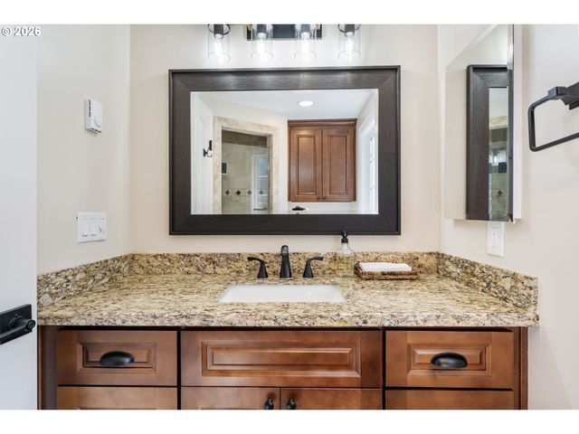 1730 Sw TURNER Rd, West Linn, OR 97068