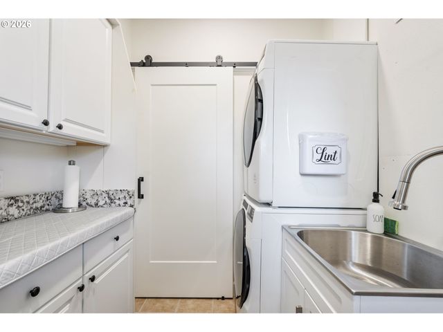 1730 Sw TURNER Rd, West Linn, OR 97068