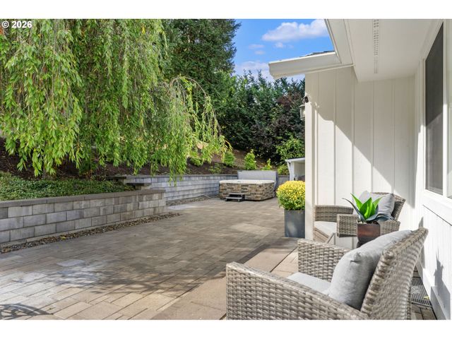 1730 Sw TURNER Rd, West Linn, OR 97068