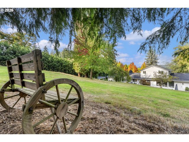 1730 Sw TURNER Rd, West Linn, OR 97068