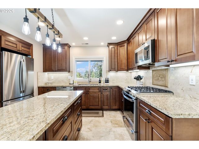 1730 Sw TURNER Rd, West Linn, OR 97068