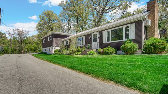 4206 Sumac Road, Valparaiso, IN 46383