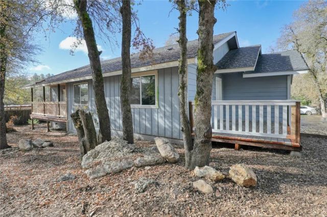 15883 27th Ave, Clearlake, CA 95422