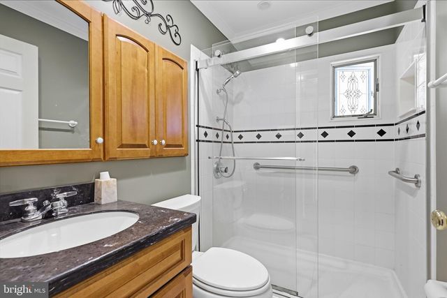 2 TIMOTHY LN, Levittown, PA 19054