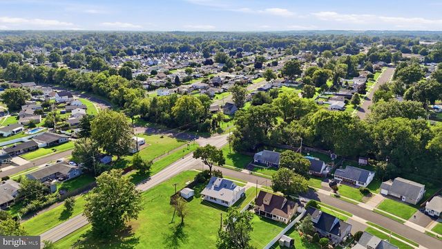 2 TIMOTHY LN, Levittown, PA 19054