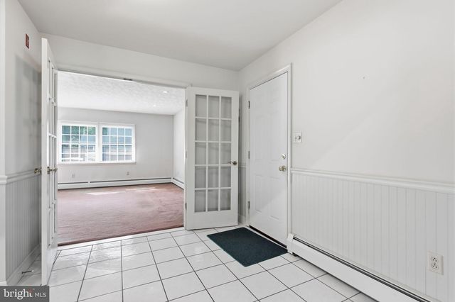 2 TIMOTHY LN, Levittown, PA 19054