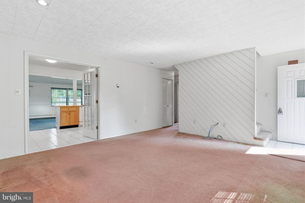 2 TIMOTHY LN, LEVITTOWN, PA 19054 — photo 5