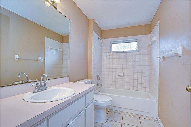 2512 GOTHAM WAY, Valrico, FL 33594