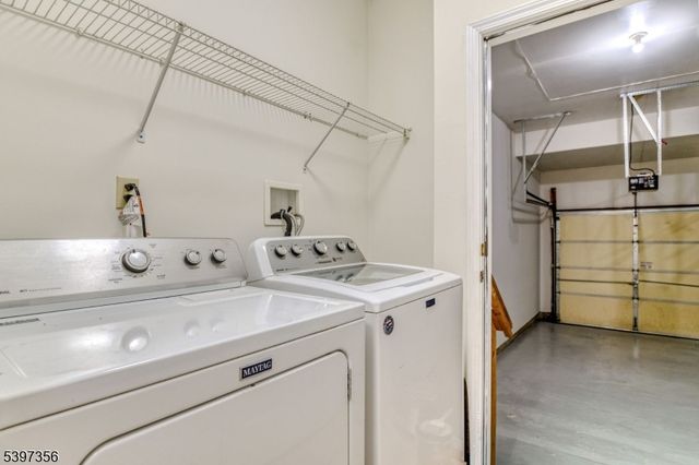 59 La Costa Dr, Clinton Twp., NJ 08801