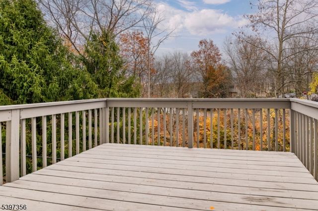 59 La Costa Dr, Clinton Twp., NJ 08801