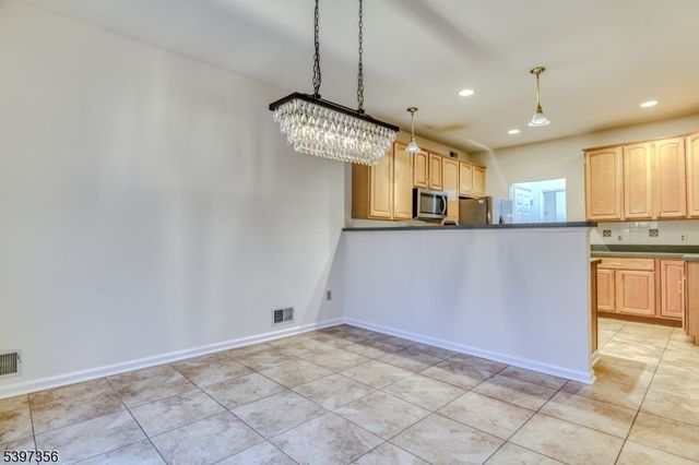 59 La Costa Dr, Clinton Twp., NJ 08801