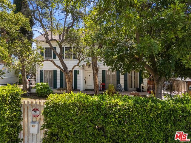 820 5th Avenue, Los Angeles, CA 90005